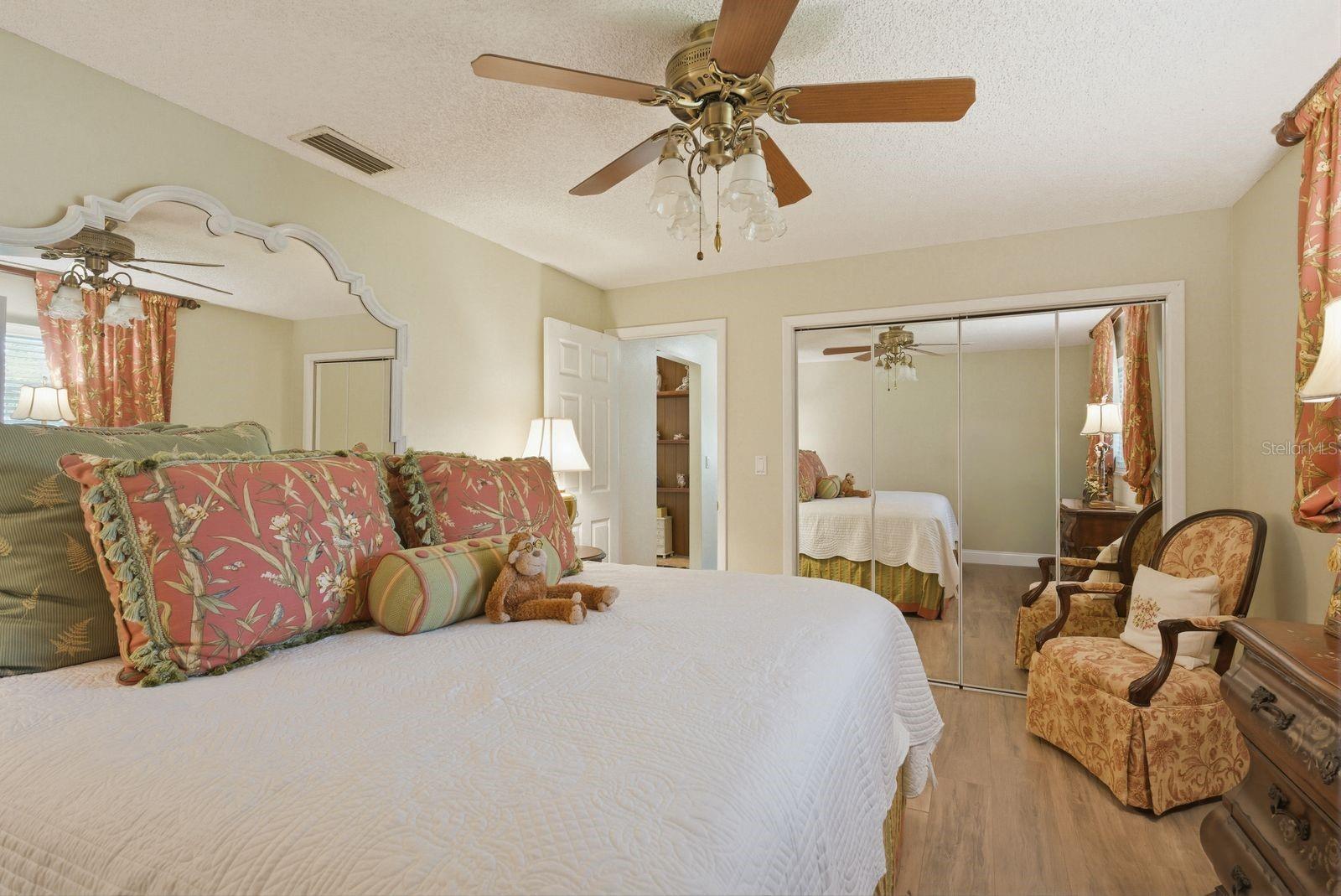 Listing photo id 19 for 1736 Pine Hill Court