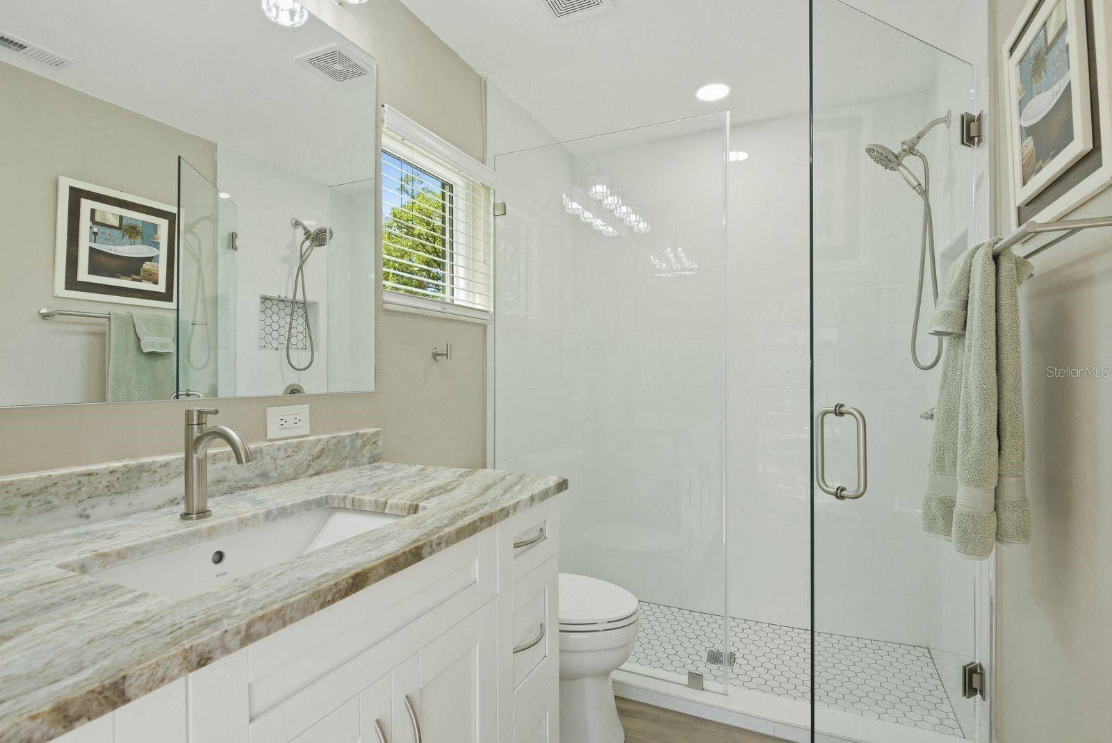 Listing photo id 23 for 1736 Pine Hill Court