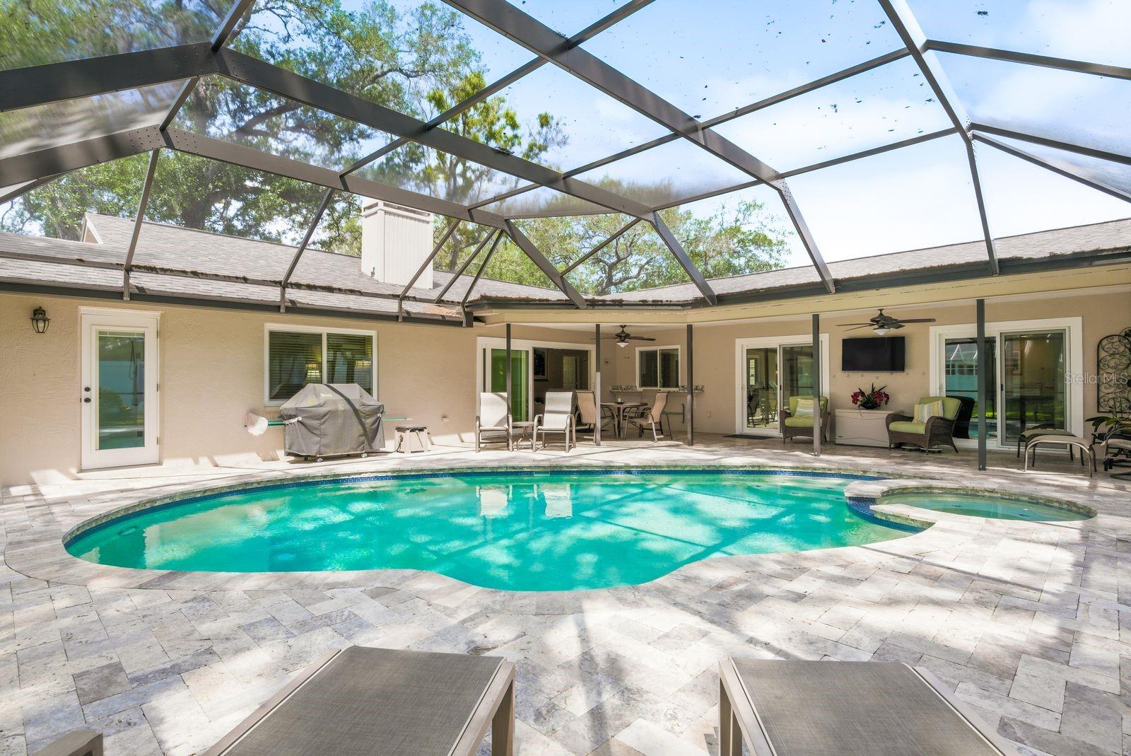 Listing photo id 31 for 1736 Pine Hill Court