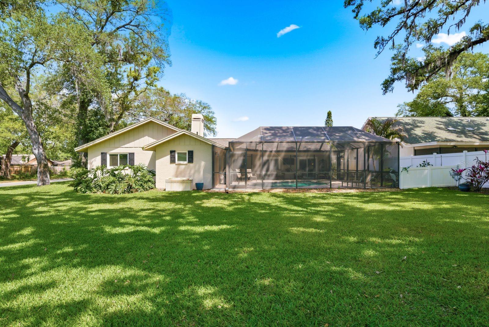 Listing photo id 36 for 1736 Pine Hill Court