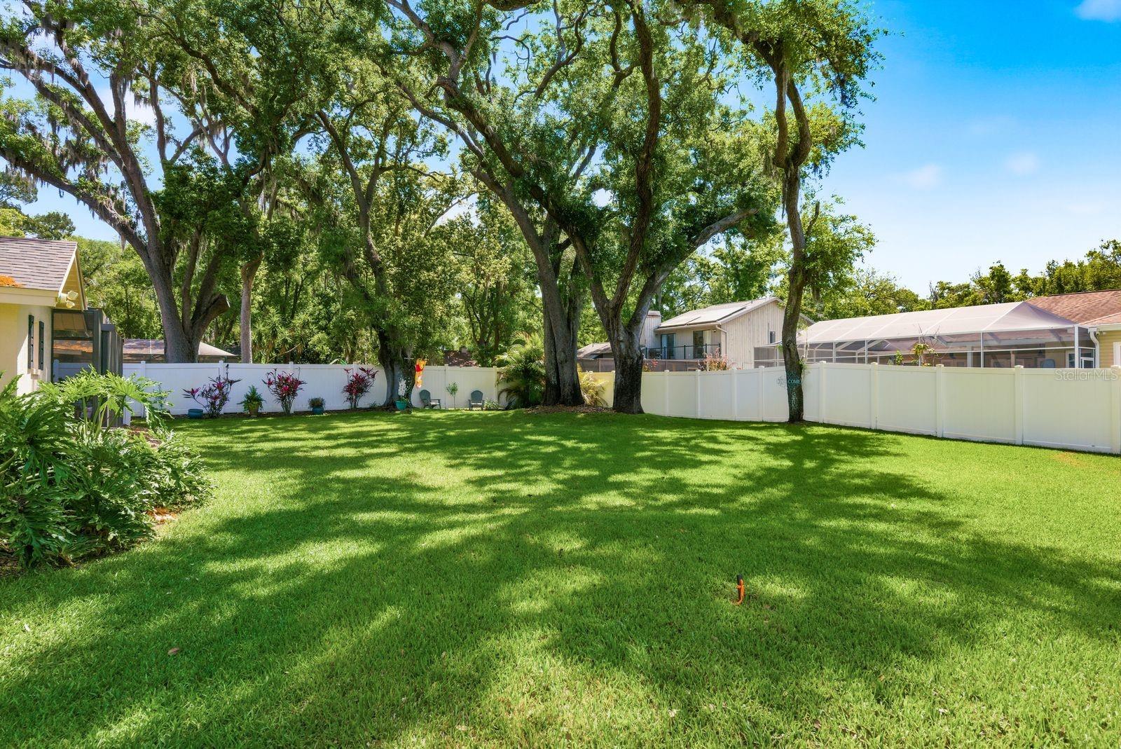 Listing photo id 37 for 1736 Pine Hill Court
