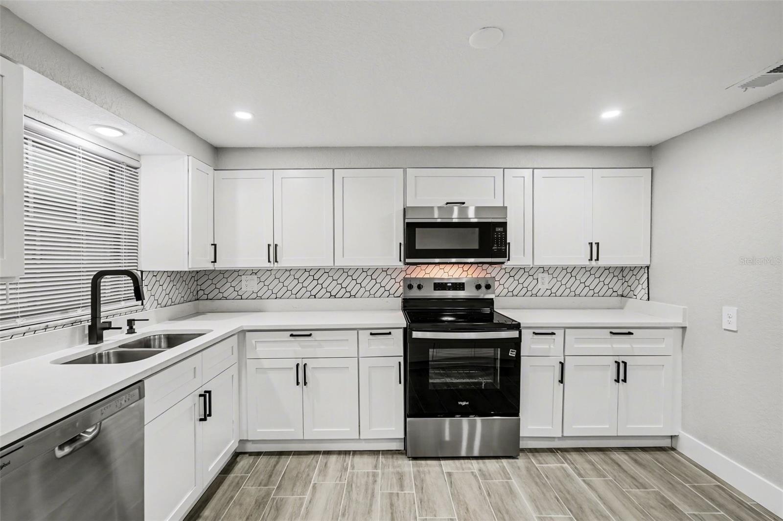 Image 12 of 53 For 7310 Fort King Road