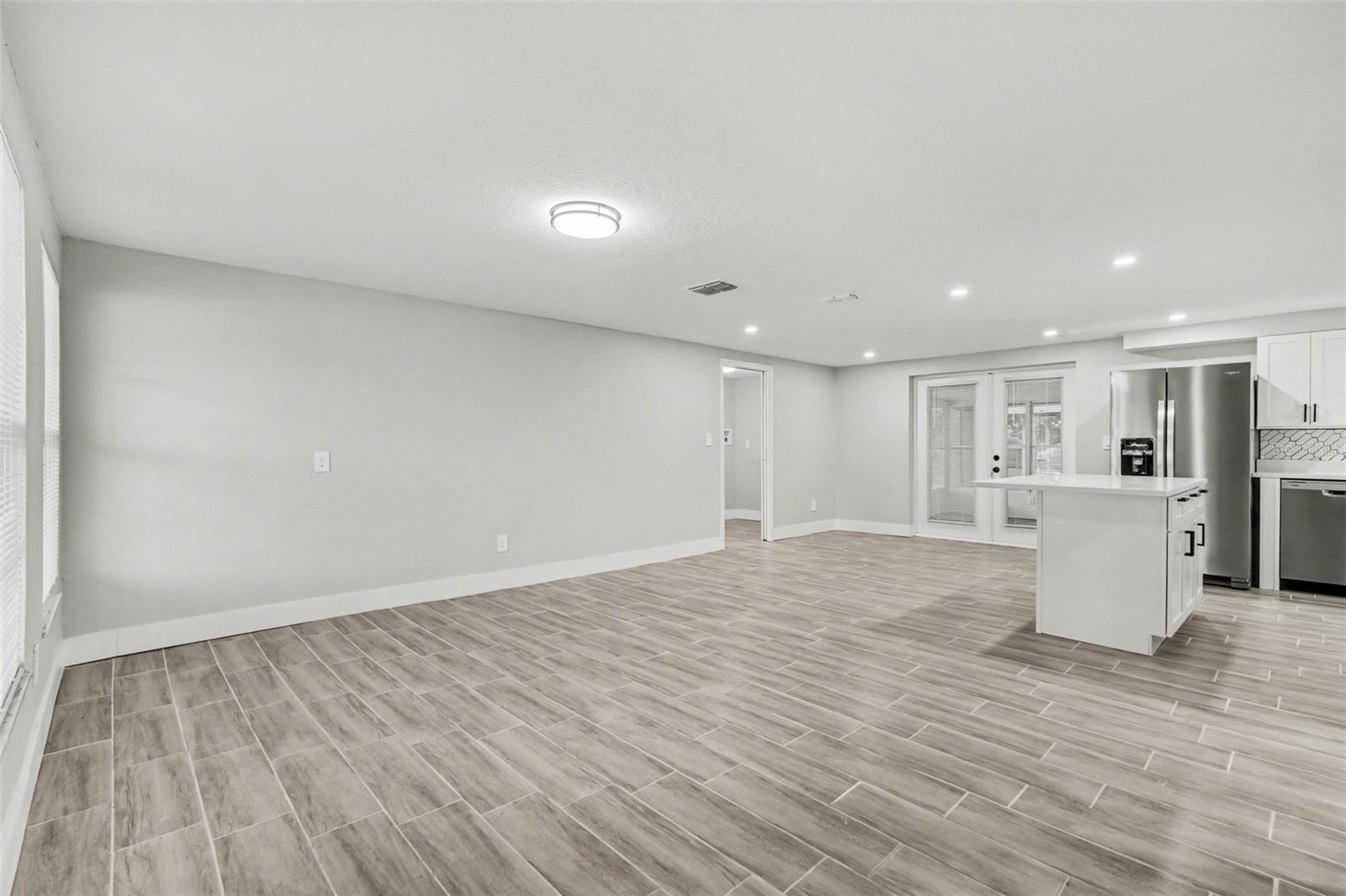 Image 6 of 53 For 7310 Fort King Road