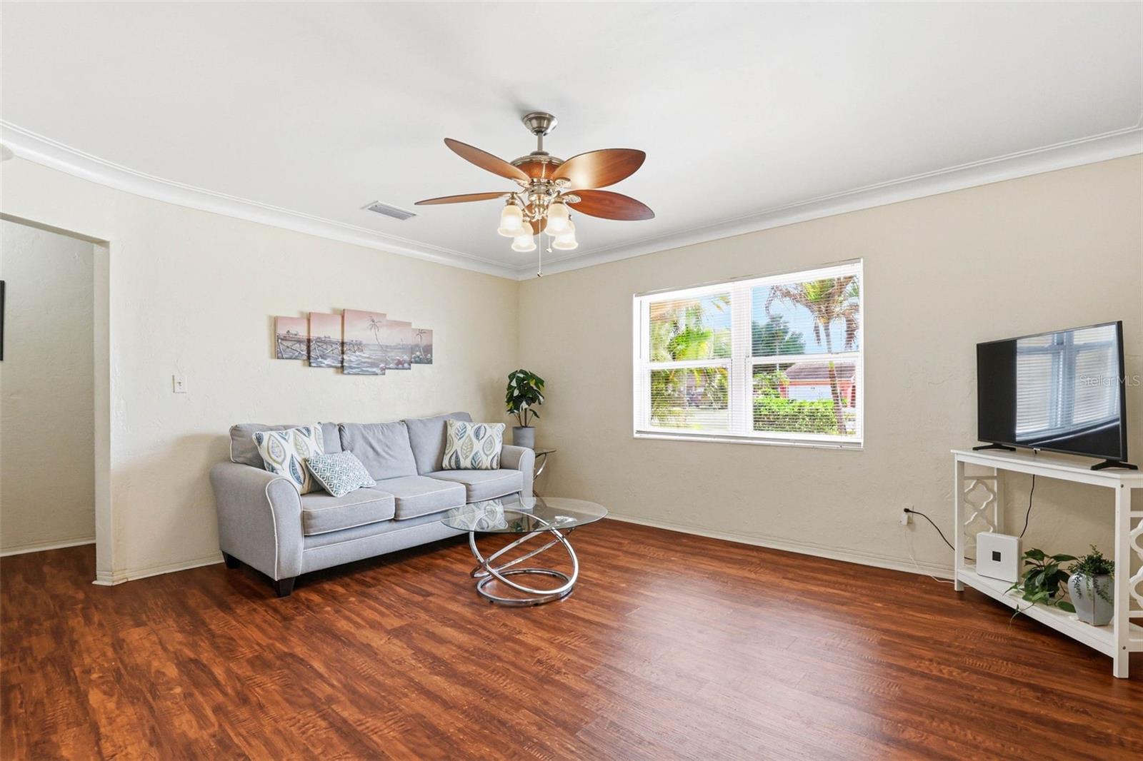 Image 4 of 25 For 3663 22nd Avenue N