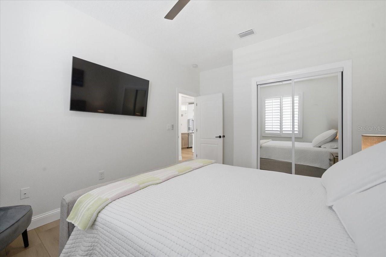 Image 49 of 79 For 109 16th Street