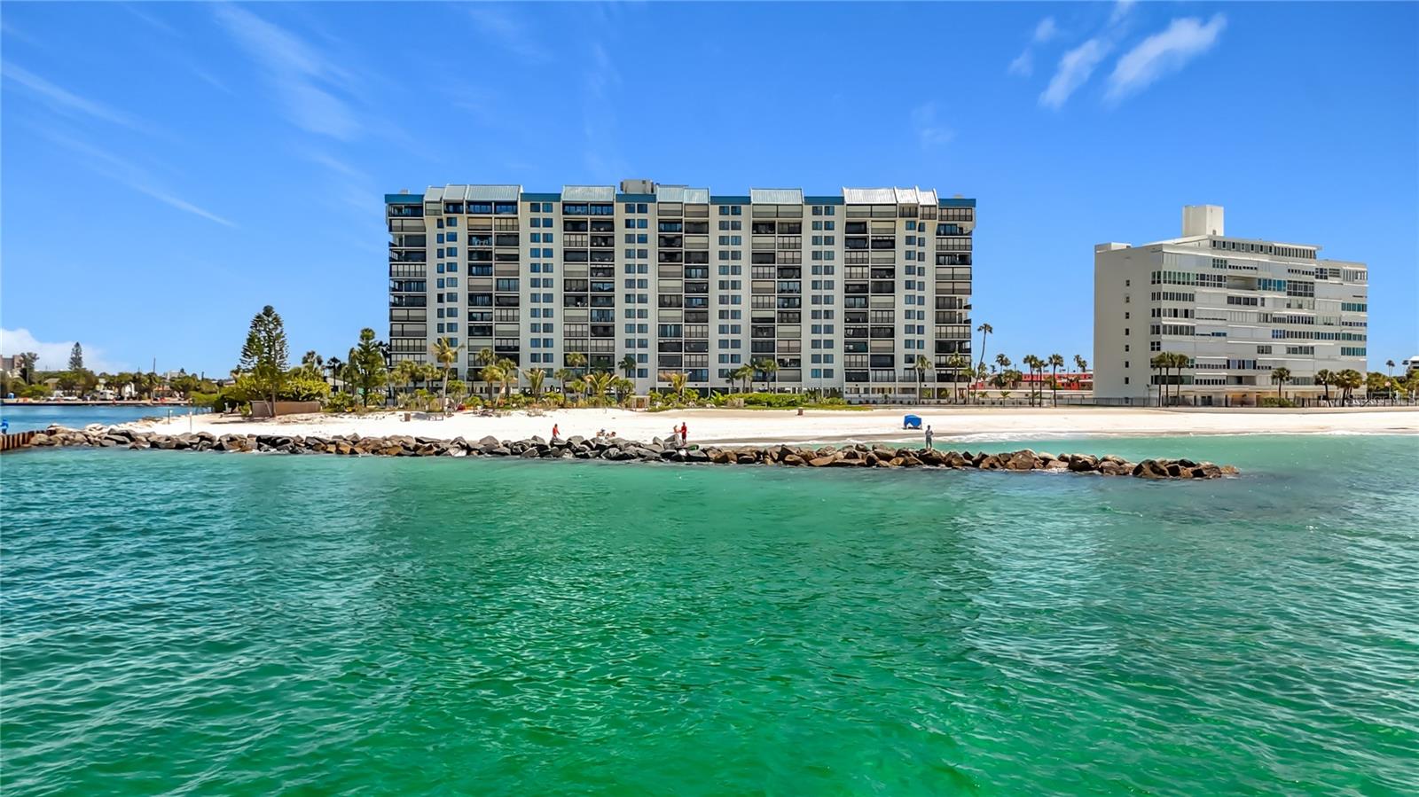 Image 42 of 78 For 7100 Sunset Way 207