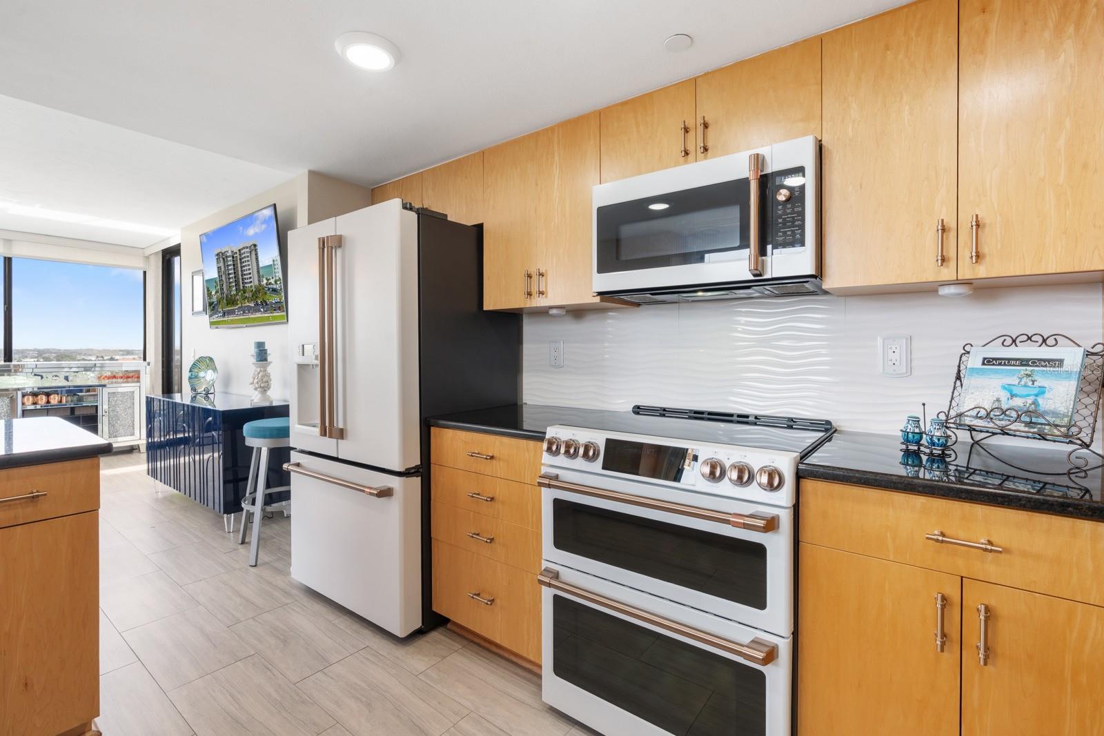 Image 21 of 86 For 1600 Gulf Boulevard 717