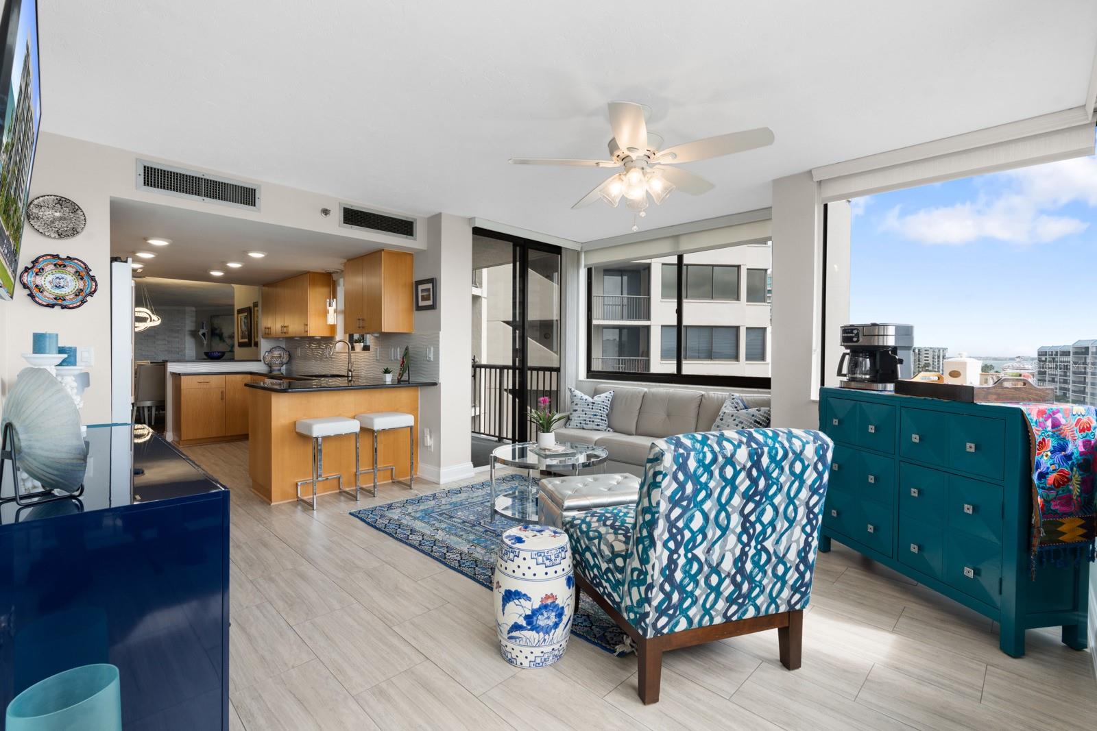 Image 22 of 86 For 1600 Gulf Boulevard 717