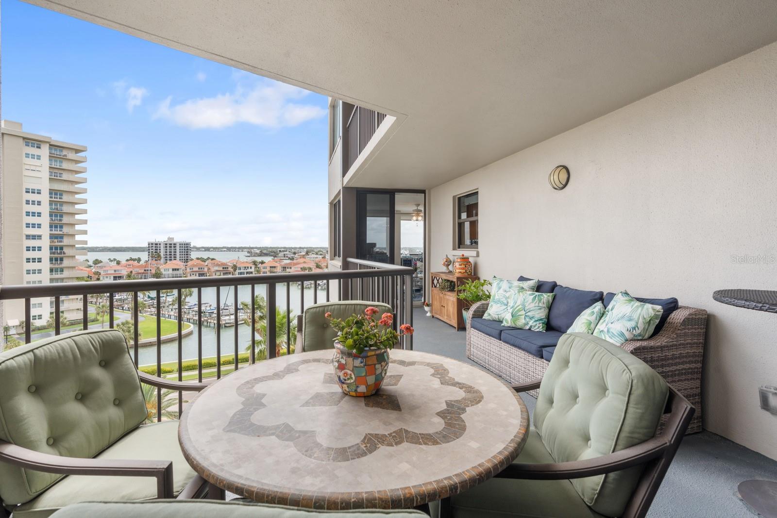 Image 25 of 86 For 1600 Gulf Boulevard 717