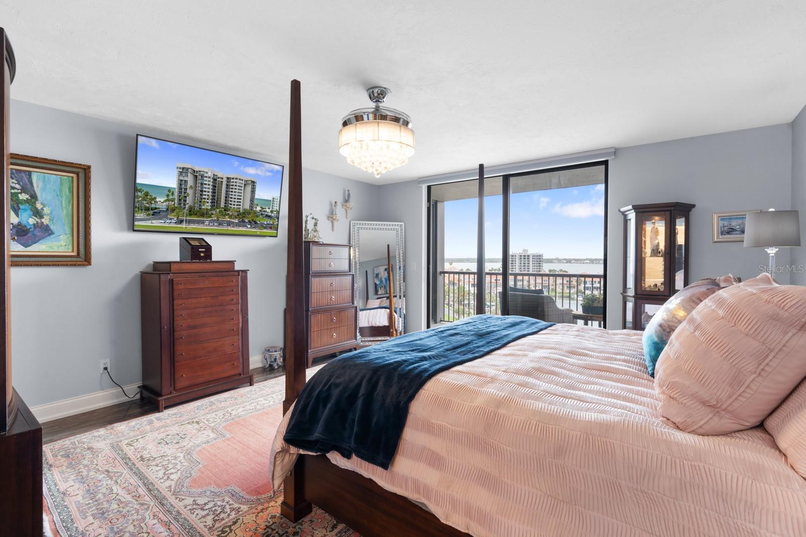 Image 31 of 86 For 1600 Gulf Boulevard 717