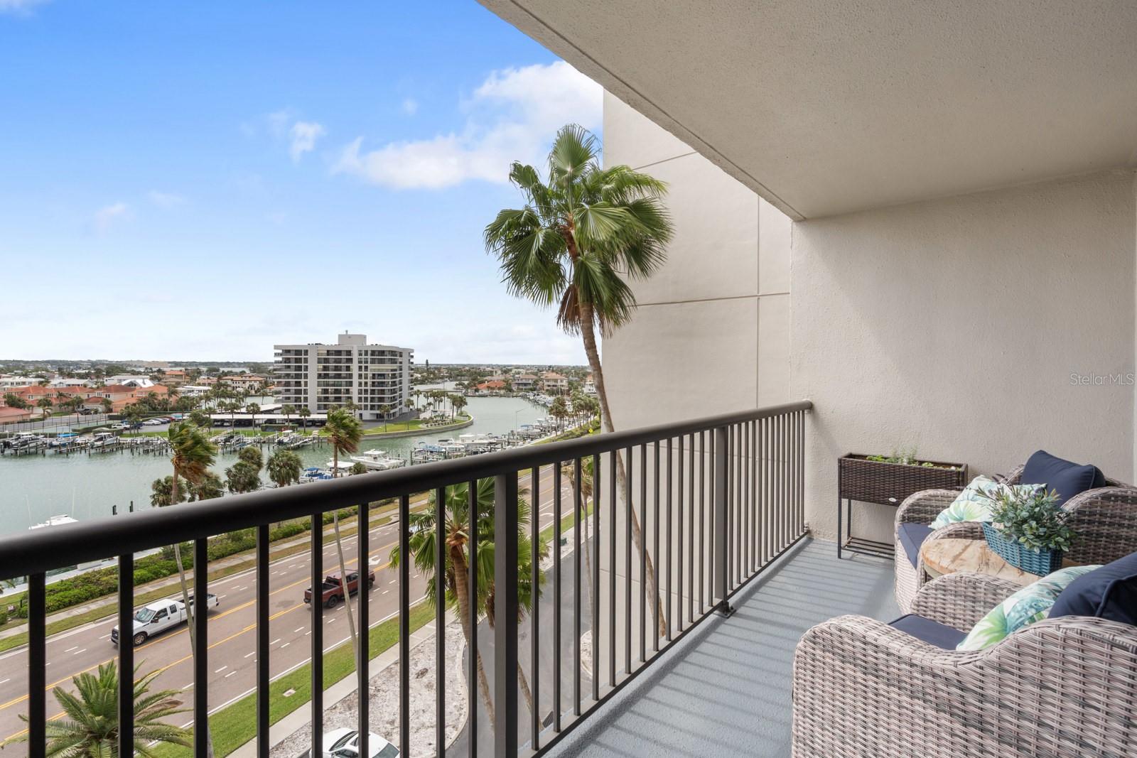 Image 33 of 86 For 1600 Gulf Boulevard 717