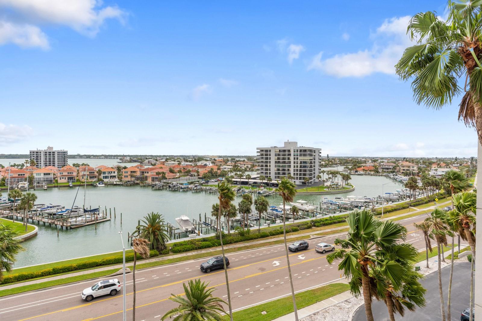 Image 35 of 86 For 1600 Gulf Boulevard 717