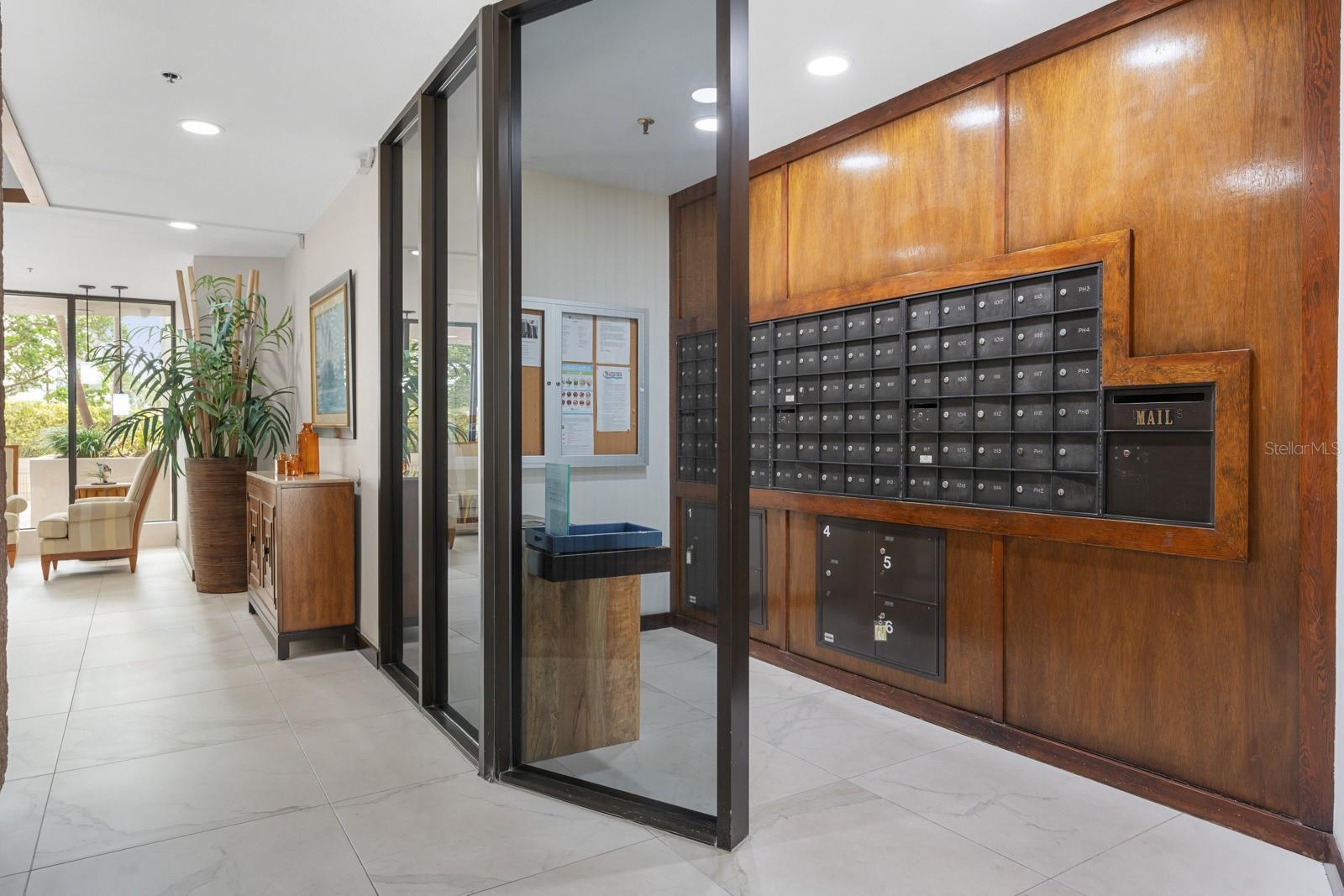 Image 44 of 86 For 1600 Gulf Boulevard 717