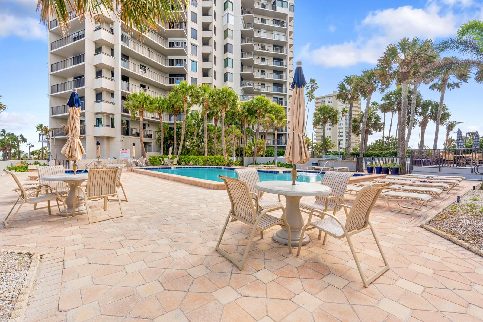 Image 47 of 86 For 1600 Gulf Boulevard 717