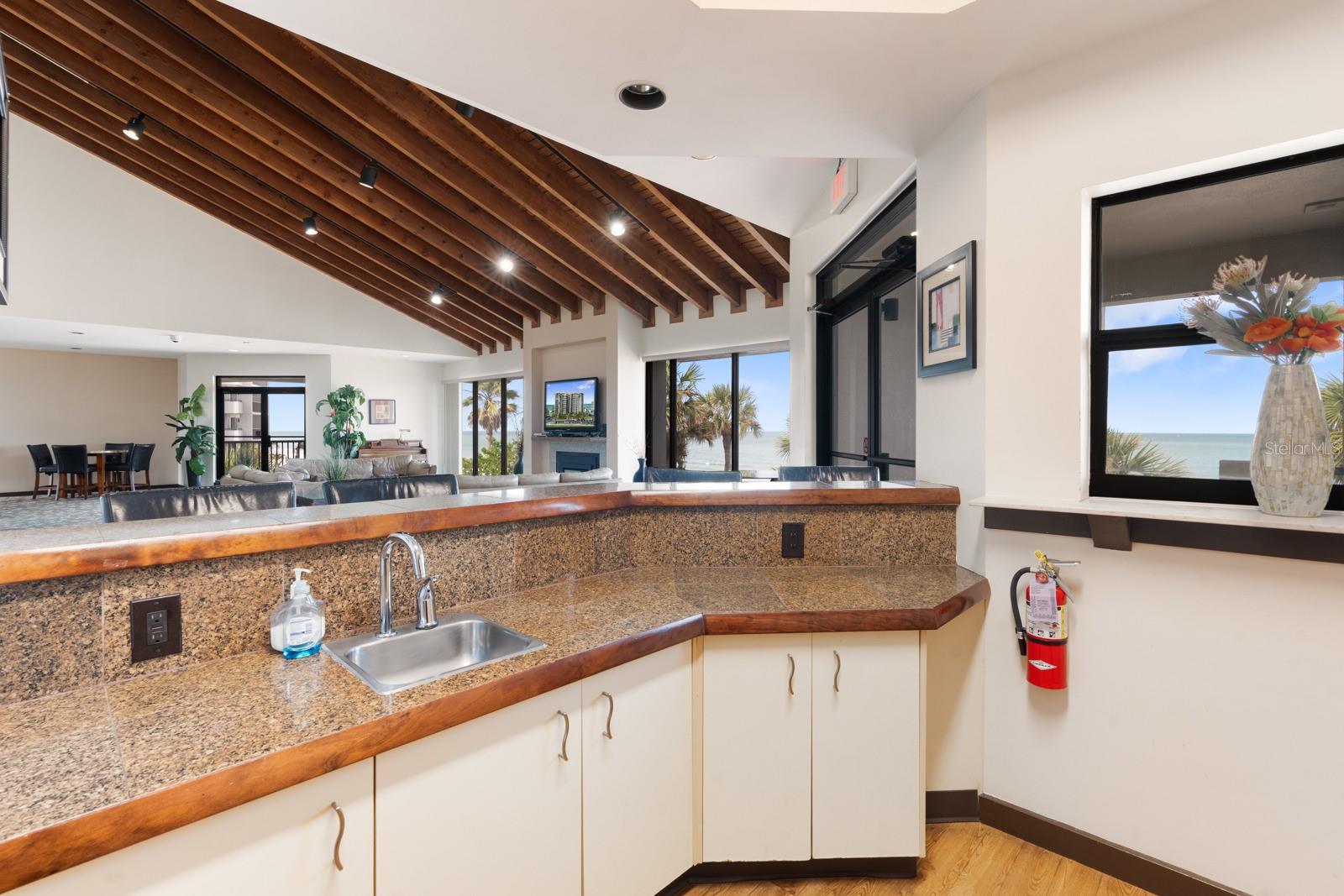 Image 58 of 86 For 1600 Gulf Boulevard 717