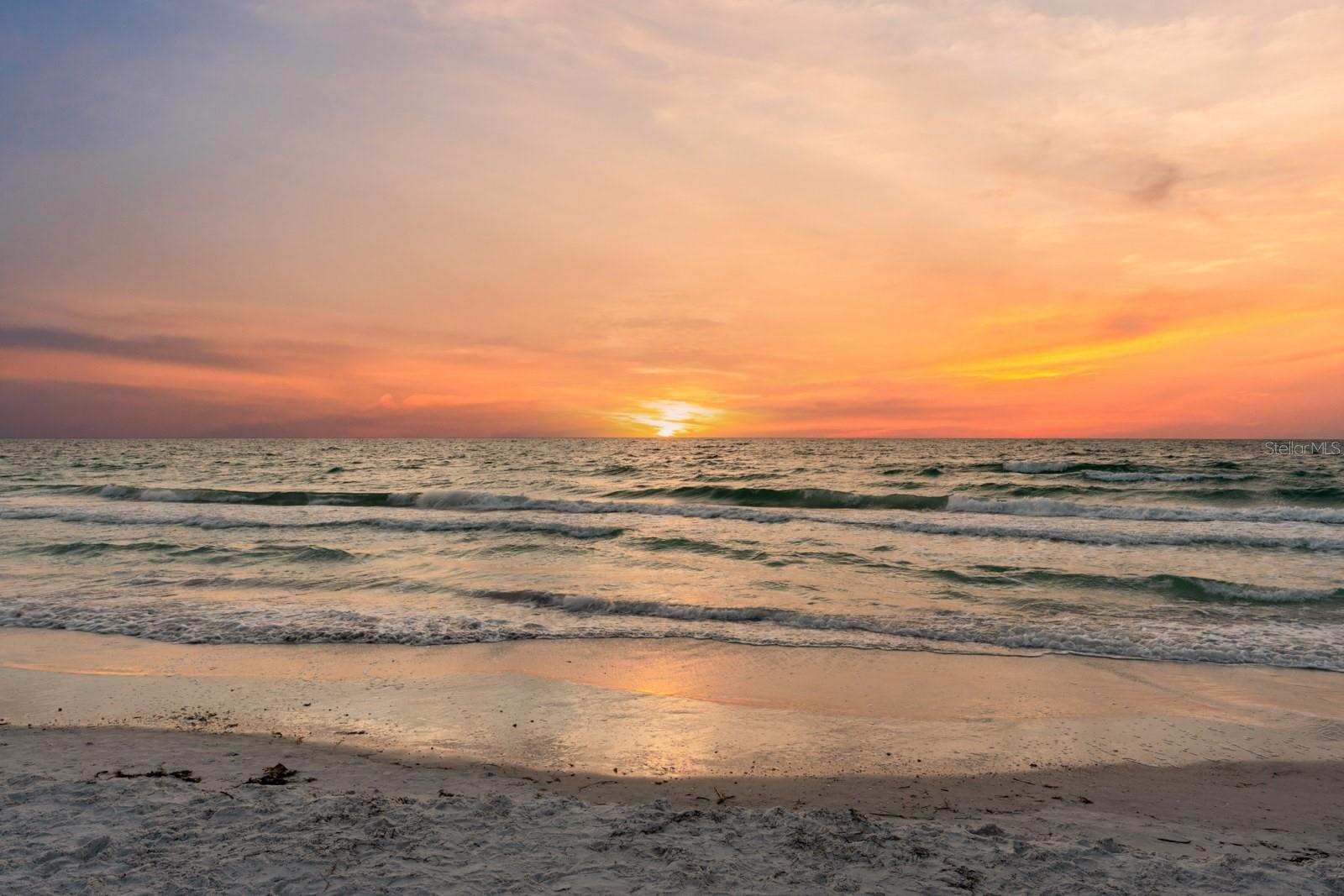 Image 84 of 86 For 1600 Gulf Boulevard 717