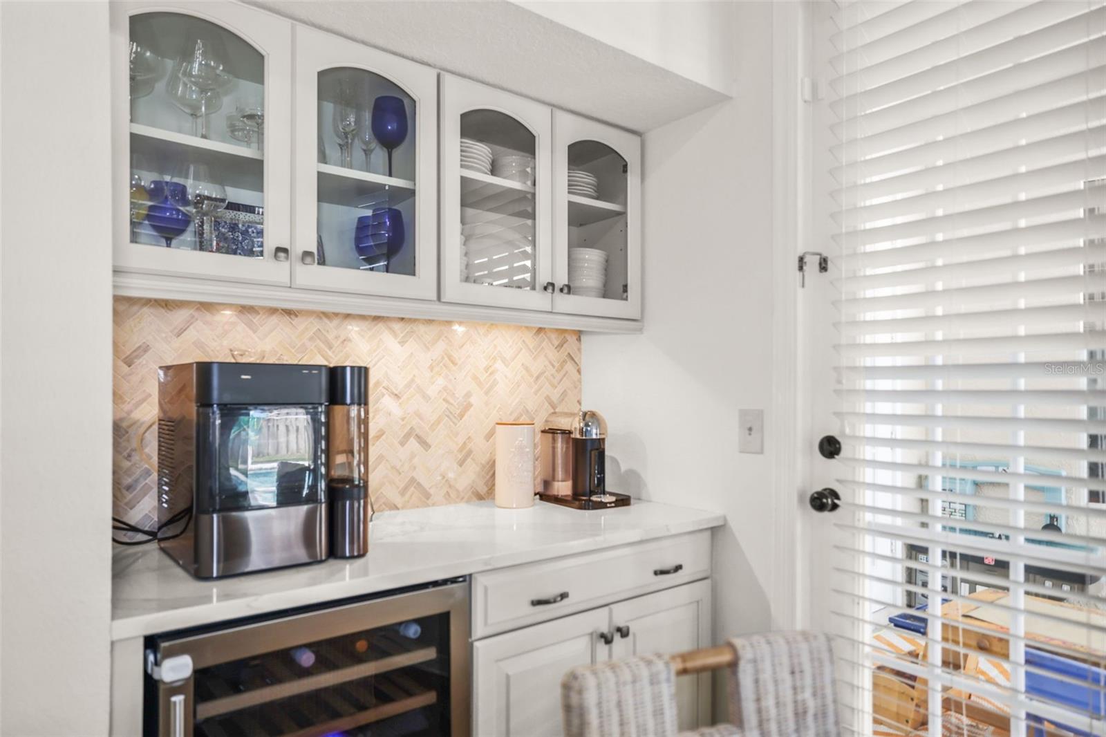 Image 12 of 58 For 4802 Queen Palm Terrace Ne