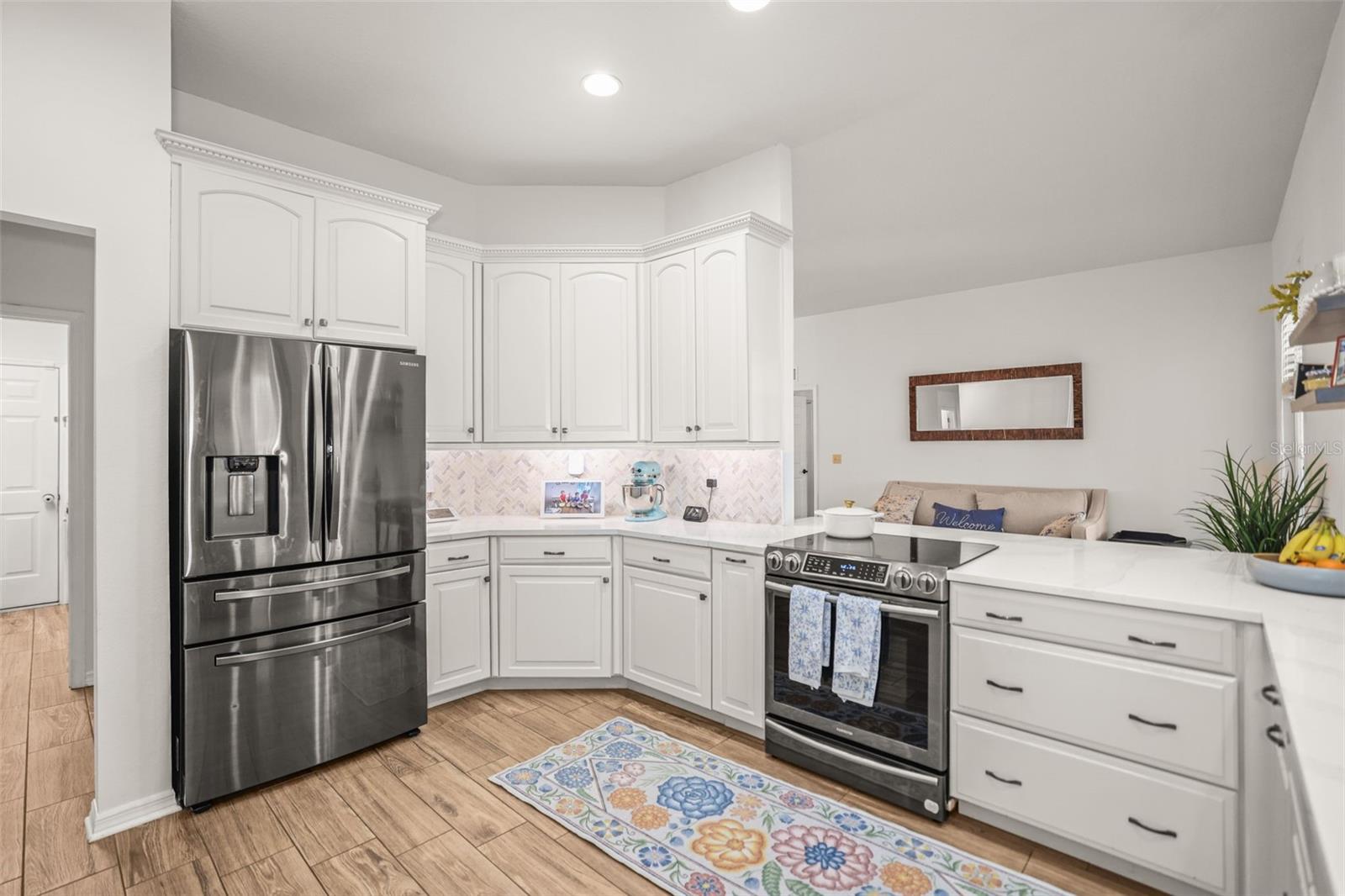 Image 14 of 58 For 4802 Queen Palm Terrace Ne