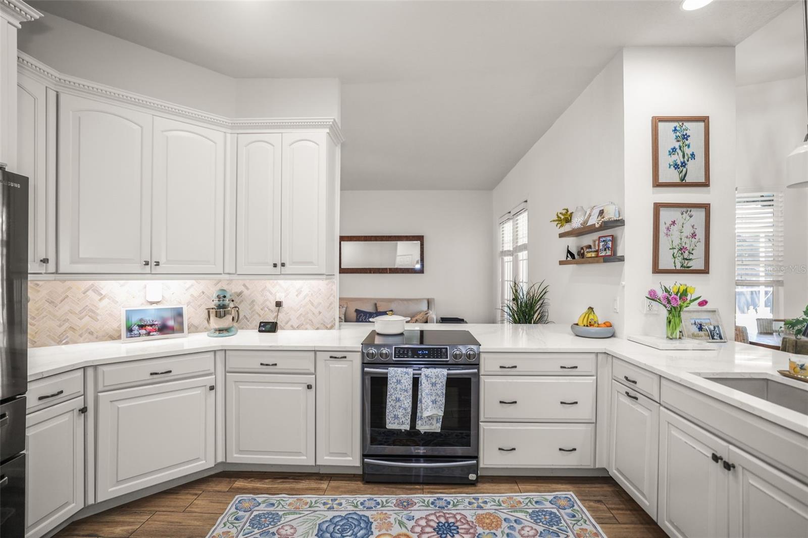 Image 18 of 58 For 4802 Queen Palm Terrace Ne