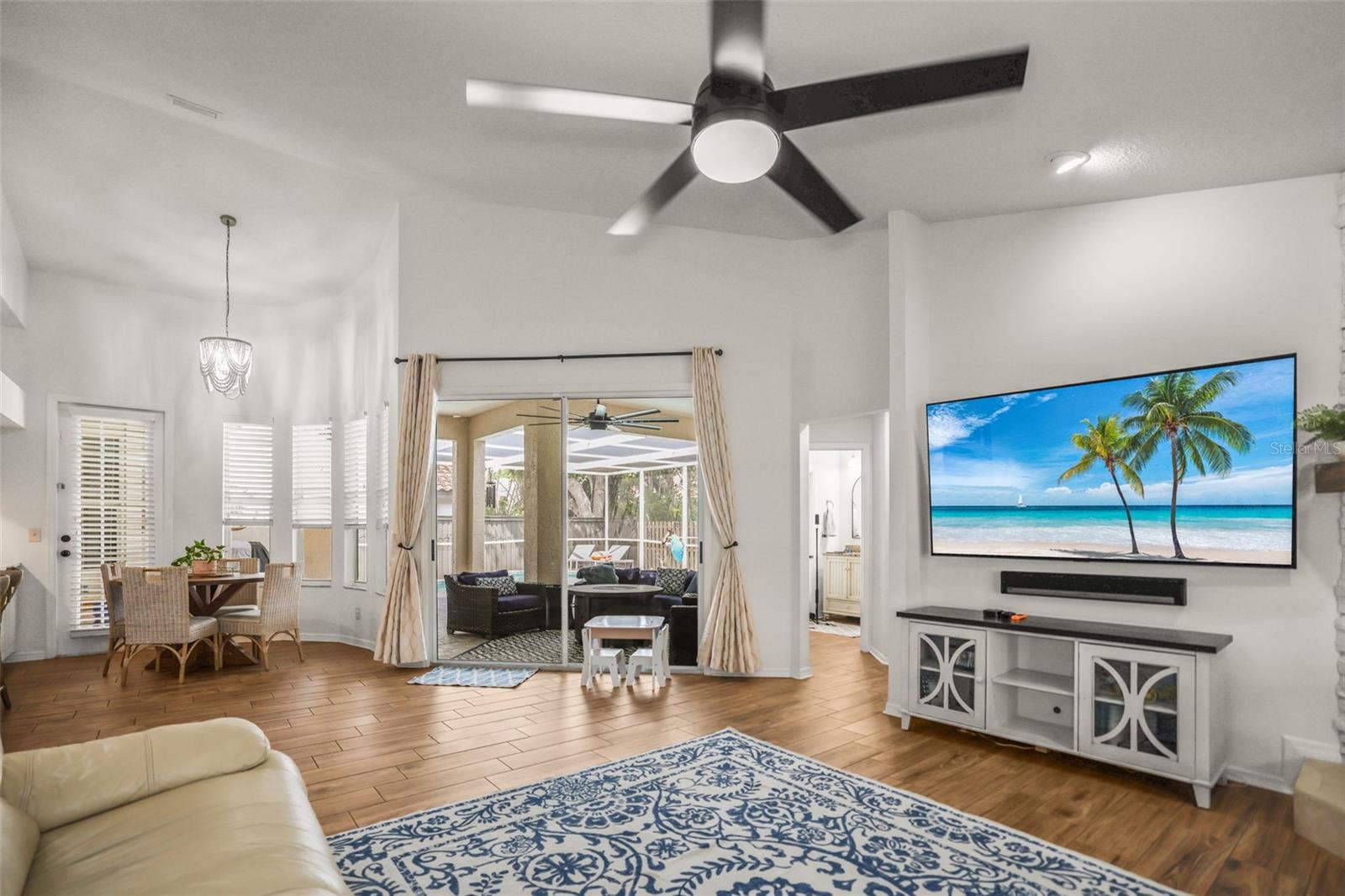 Image 24 of 58 For 4802 Queen Palm Terrace Ne