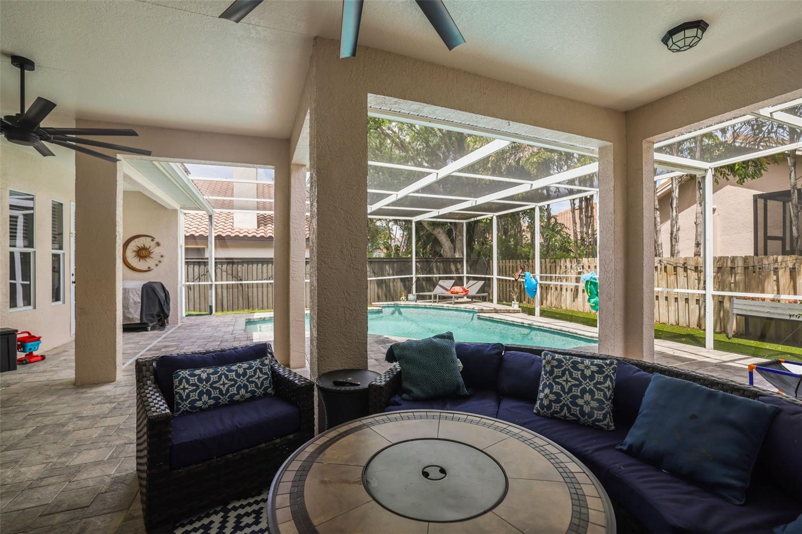 Image 25 of 58 For 4802 Queen Palm Terrace Ne