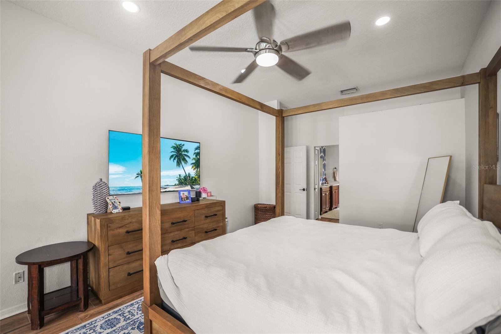 Image 37 of 58 For 4802 Queen Palm Terrace Ne