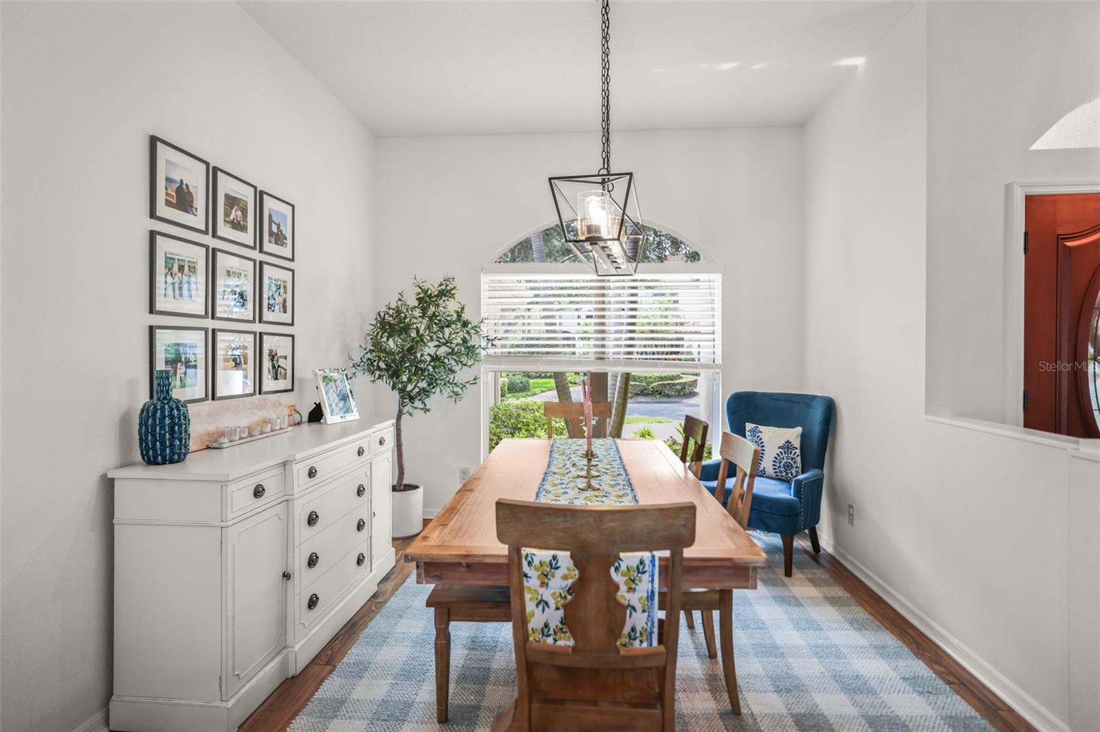 Image 7 of 58 For 4802 Queen Palm Terrace Ne