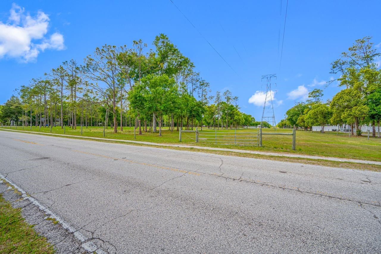 Listing photo id 29 for 00 Hanna Road