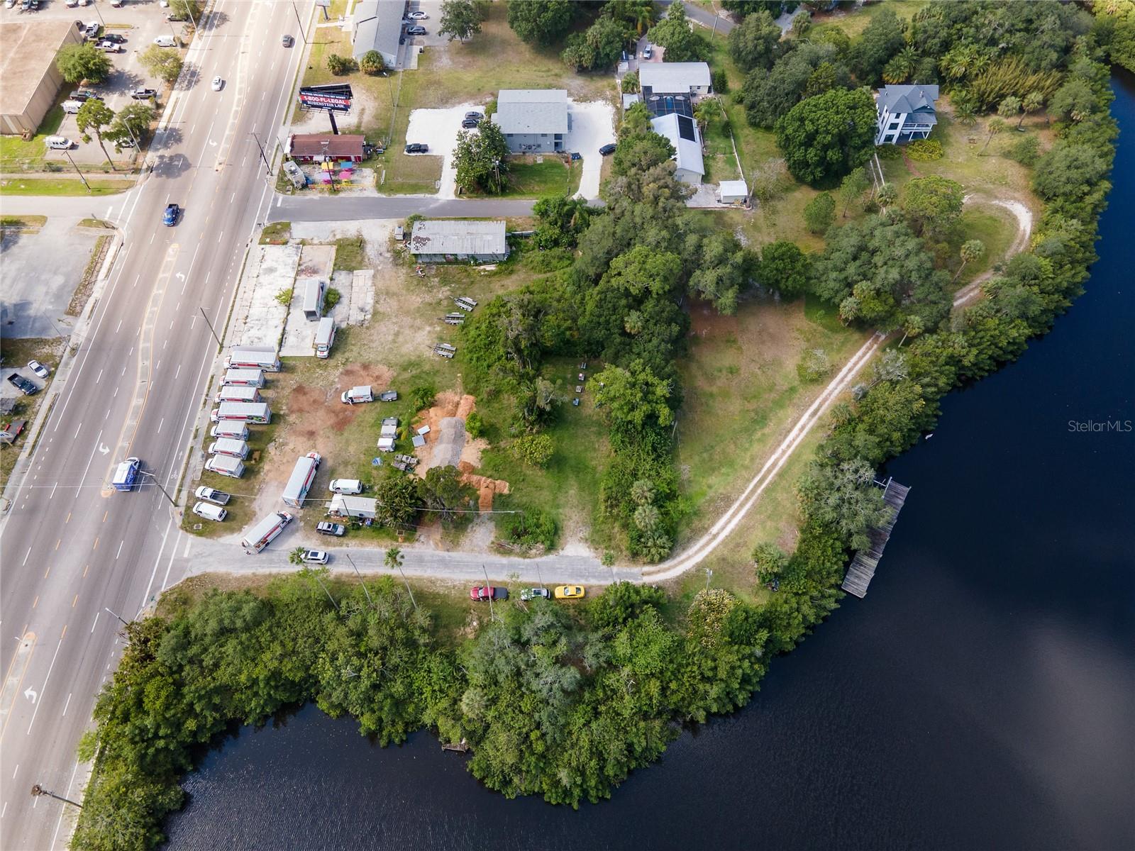 Image 20 of 37 For 102 Dickman Drive Sw