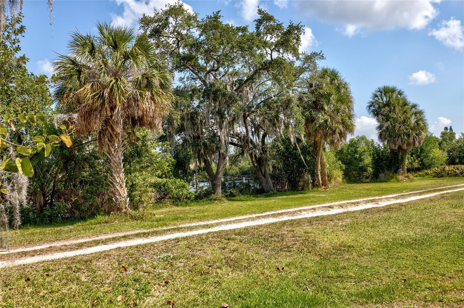 Image 30 of 37 For 102 Dickman Drive Sw