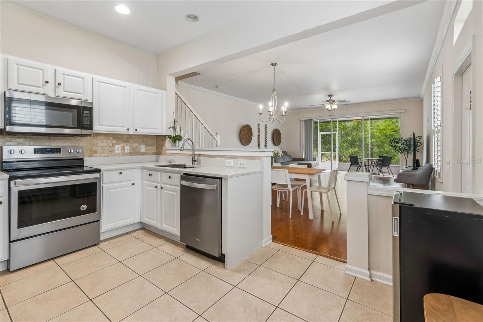 Image 12 of 46 For 26527 Castleview Way