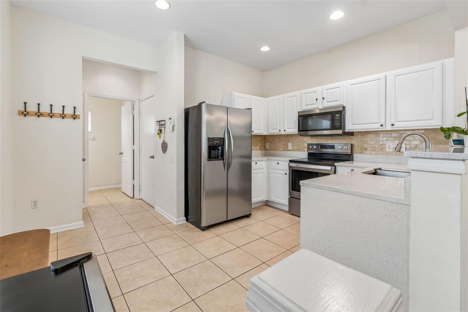 Image 14 of 46 For 26527 Castleview Way