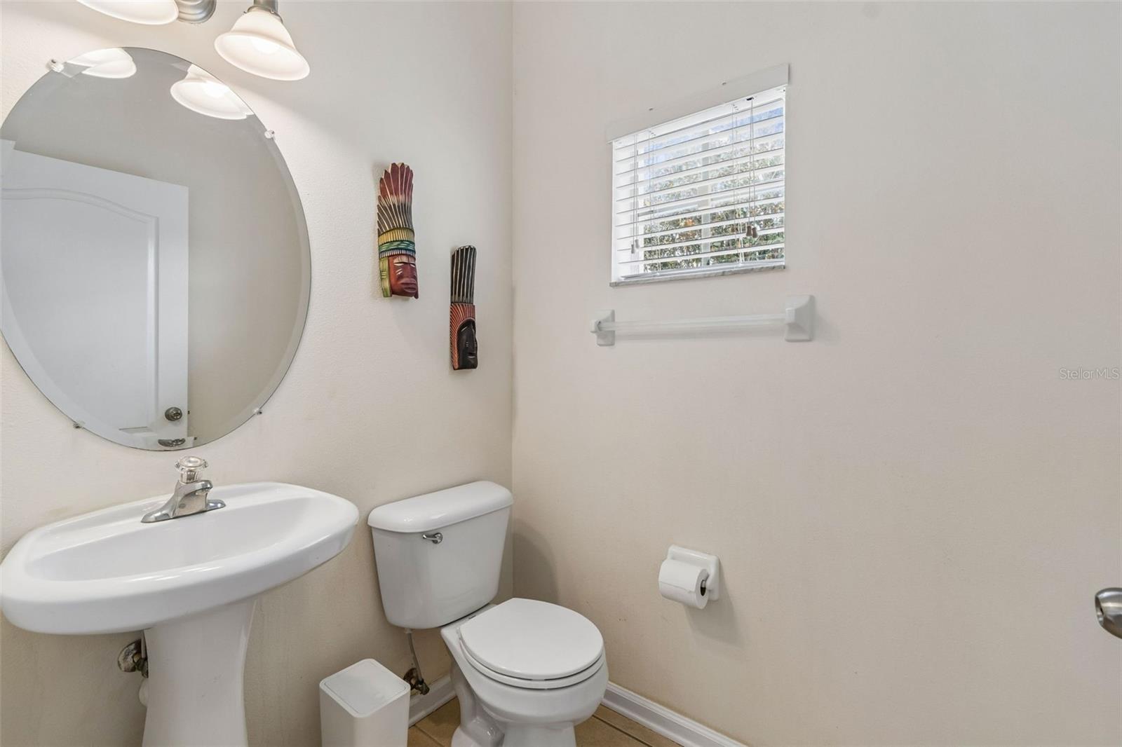 Image 16 of 46 For 26527 Castleview Way