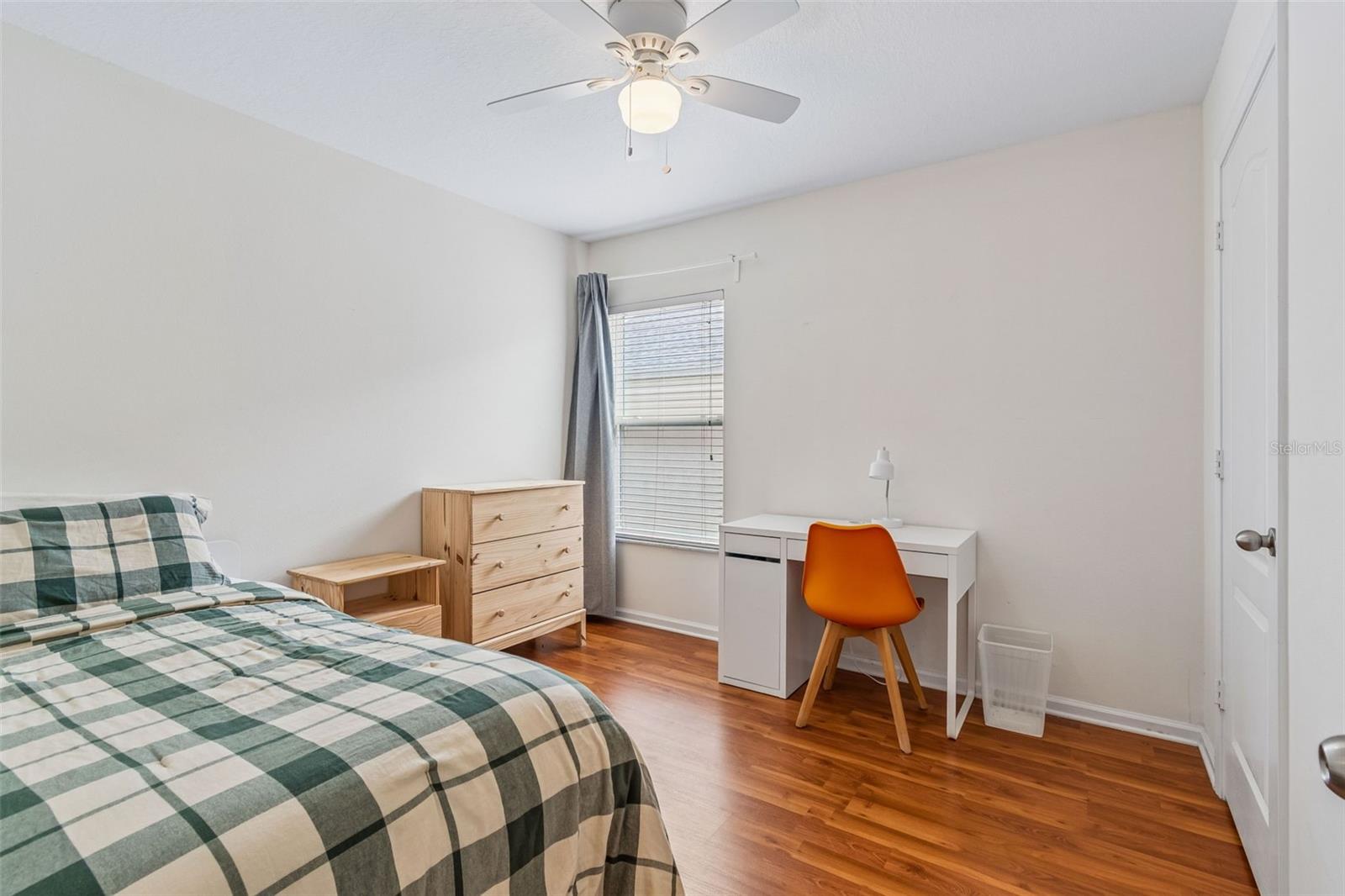 Image 22 of 46 For 26527 Castleview Way