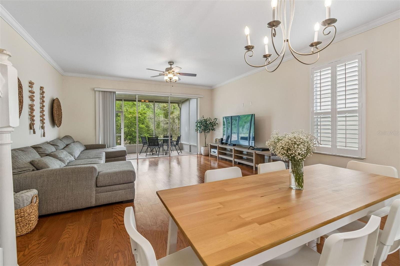 Image 8 of 46 For 26527 Castleview Way