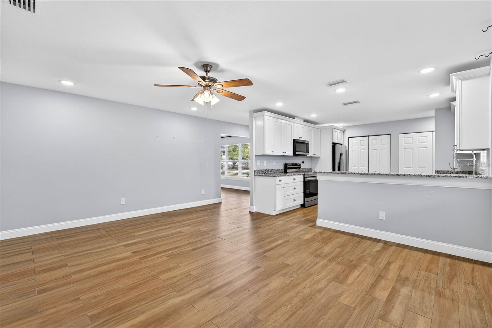 Image 13 of 50 For 1012 Adalee Street