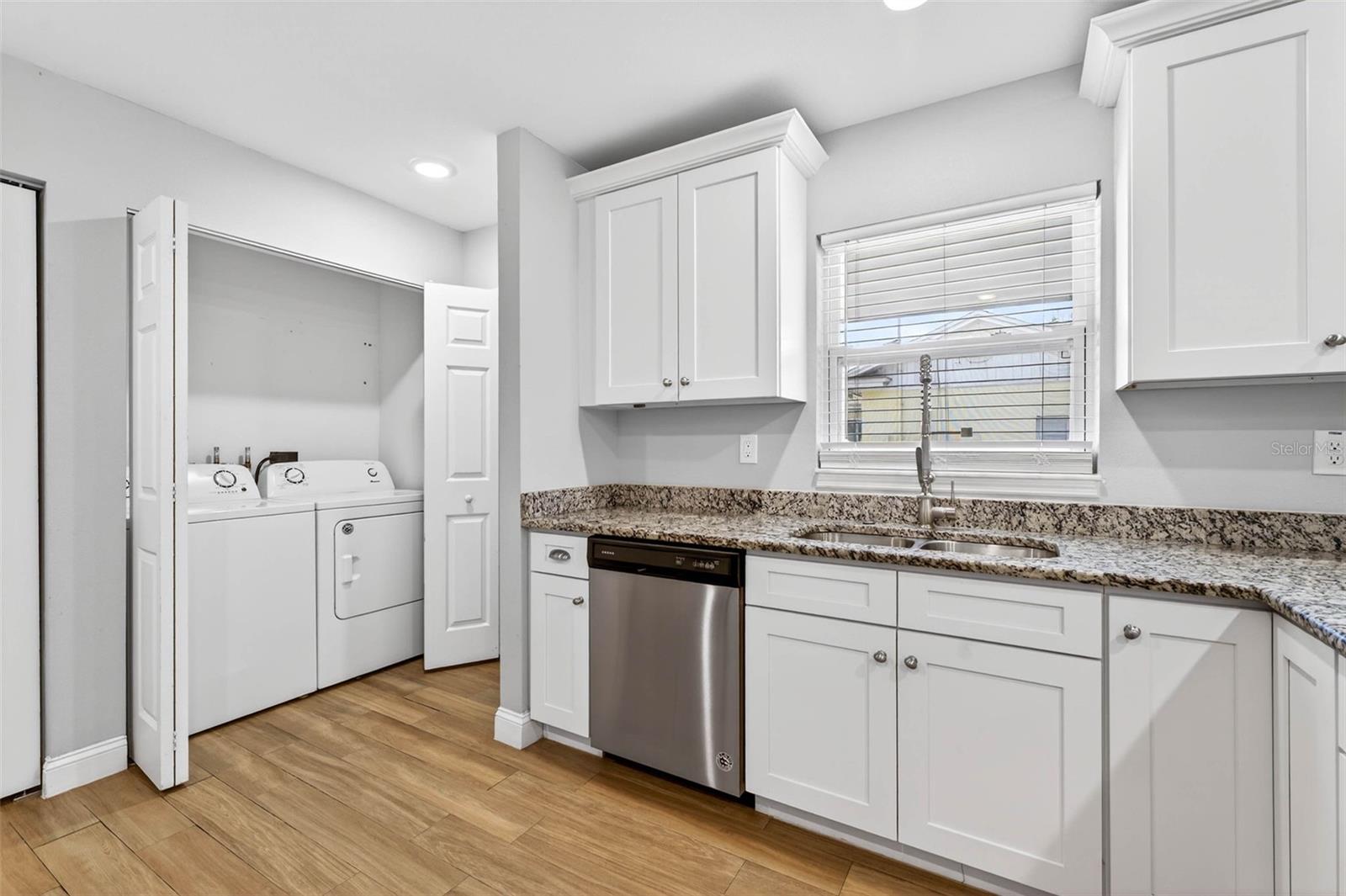 Image 25 of 50 For 1012 Adalee Street