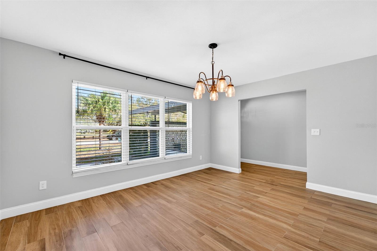 Image 8 of 50 For 1012 Adalee Street