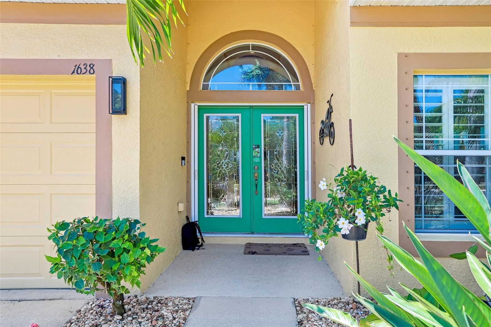 Image 6 of 70 For 1638 Mira Lago Circle