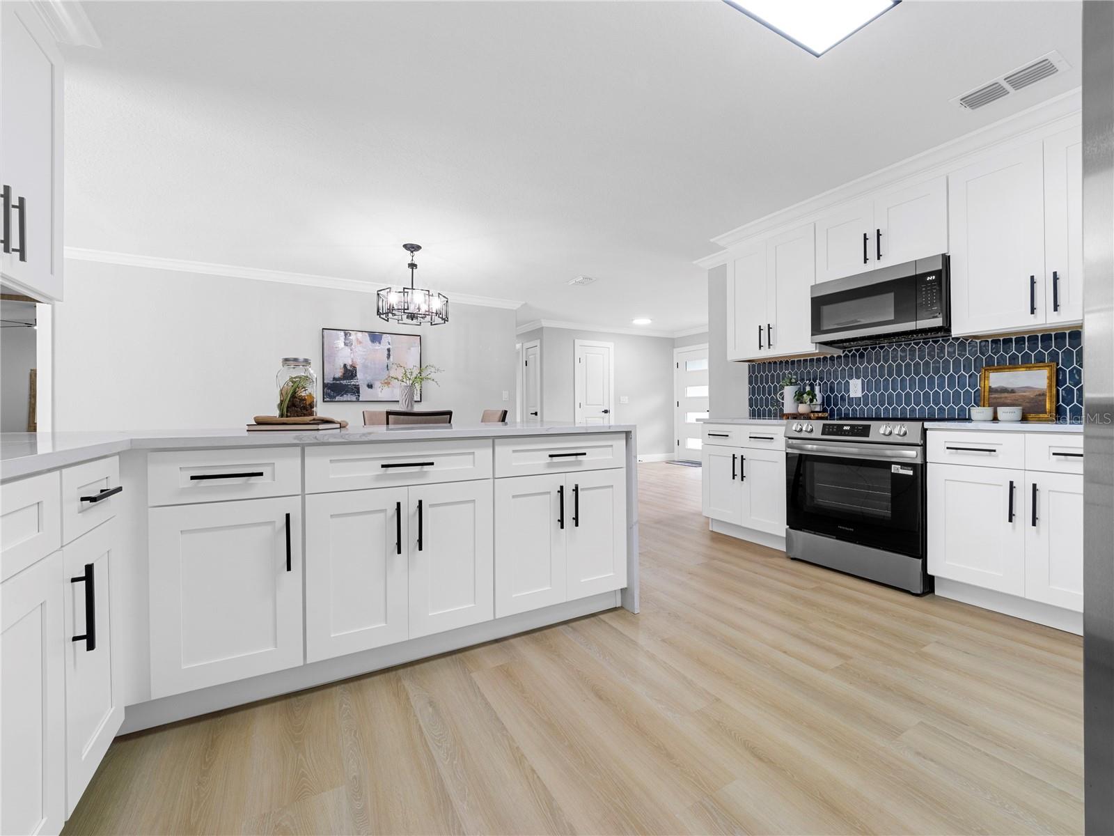 Image 11 of 42 For 11315 Carrollwood Estates Drive