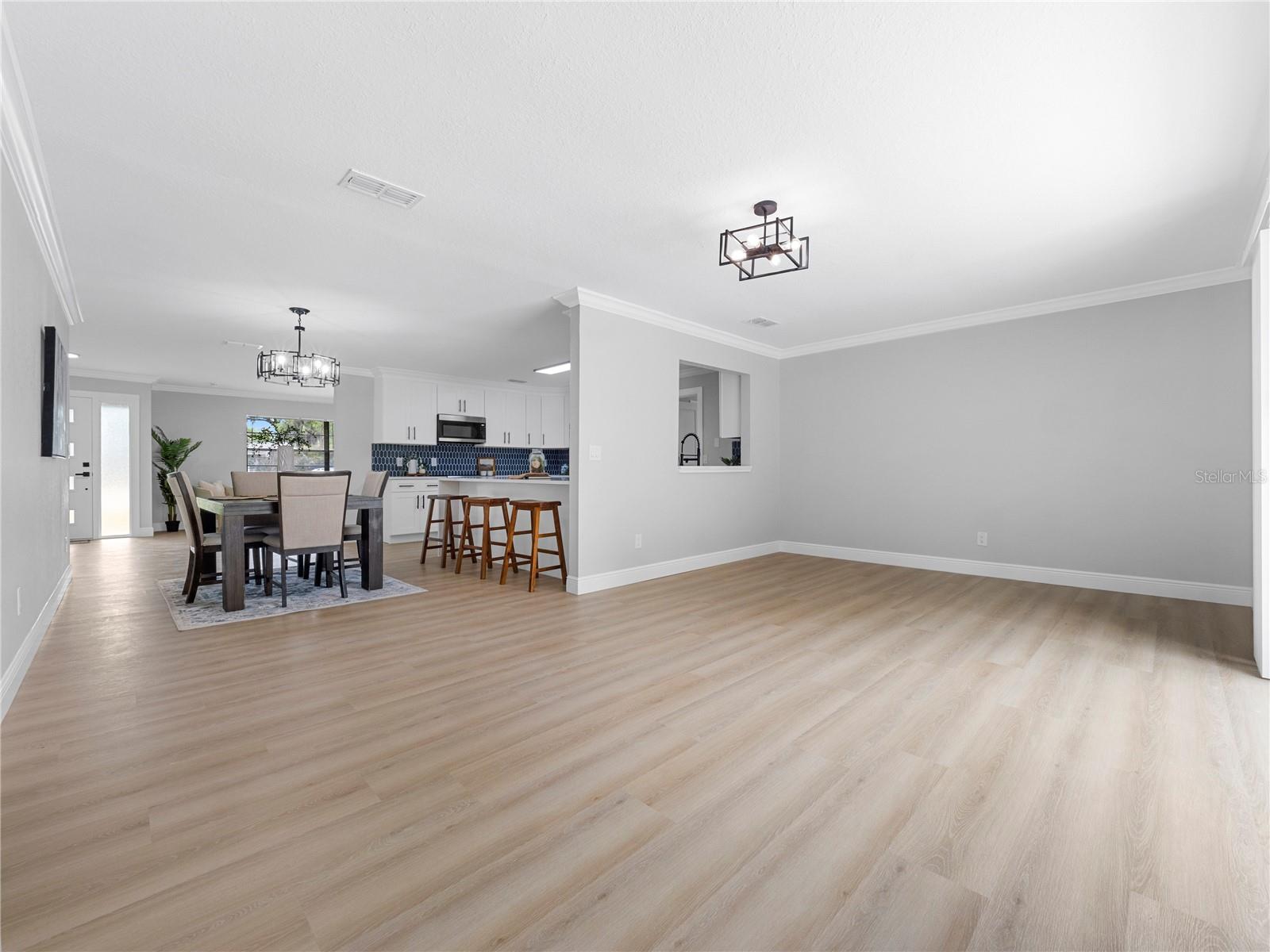 Image 17 of 42 For 11315 Carrollwood Estates Drive