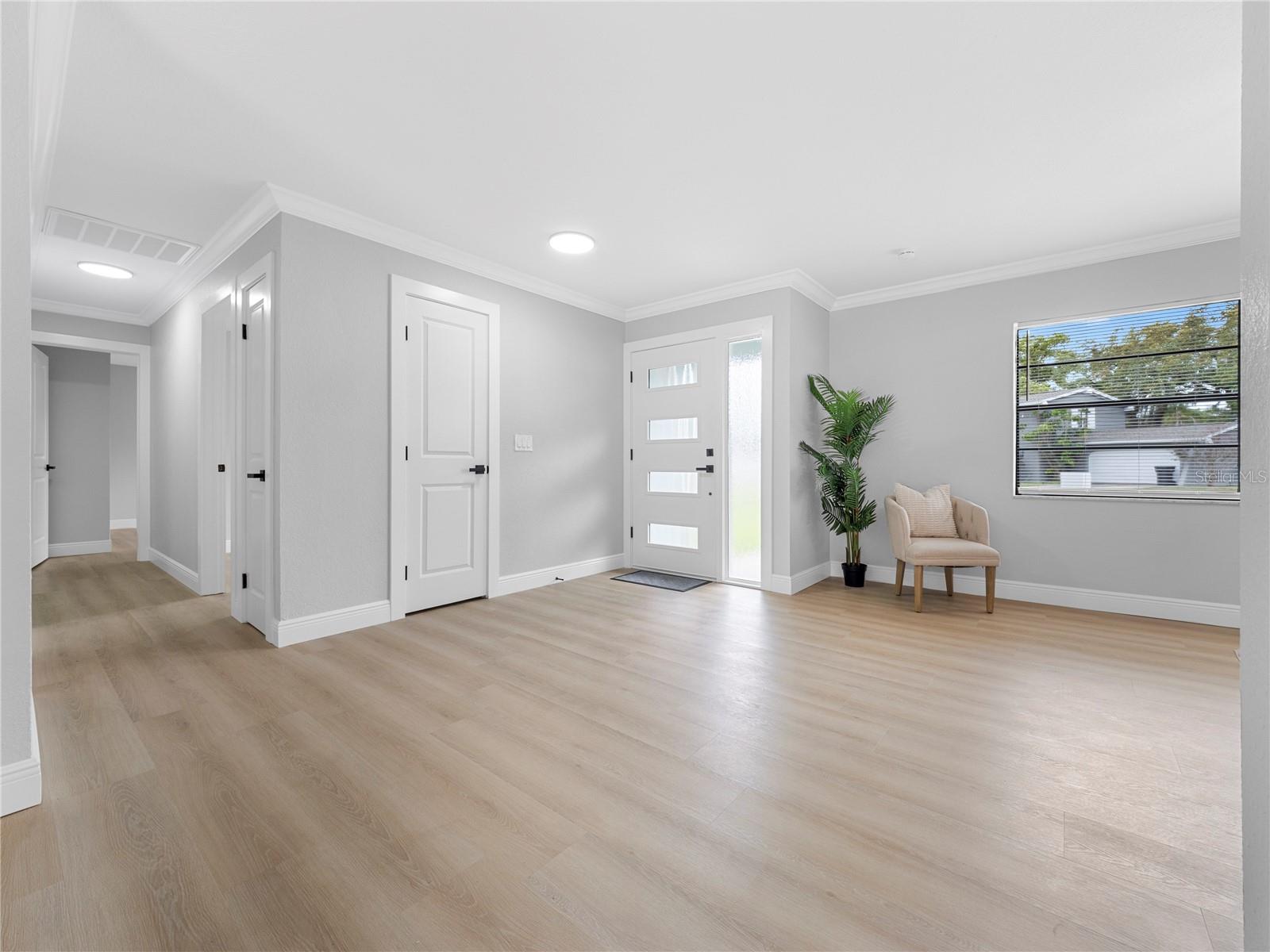 Image 3 of 42 For 11315 Carrollwood Estates Drive