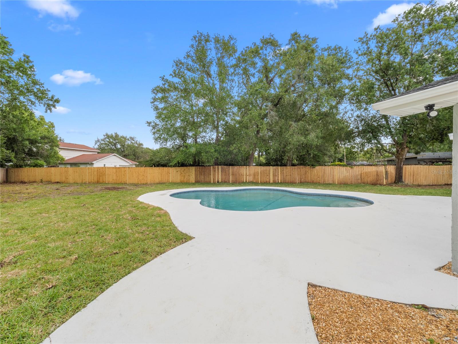 Image 37 of 42 For 11315 Carrollwood Estates Drive