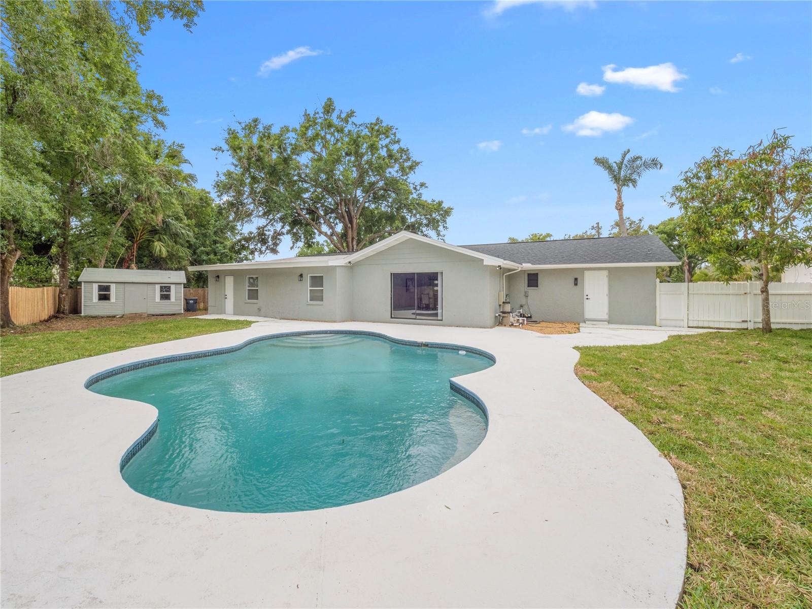 Image 40 of 42 For 11315 Carrollwood Estates Drive