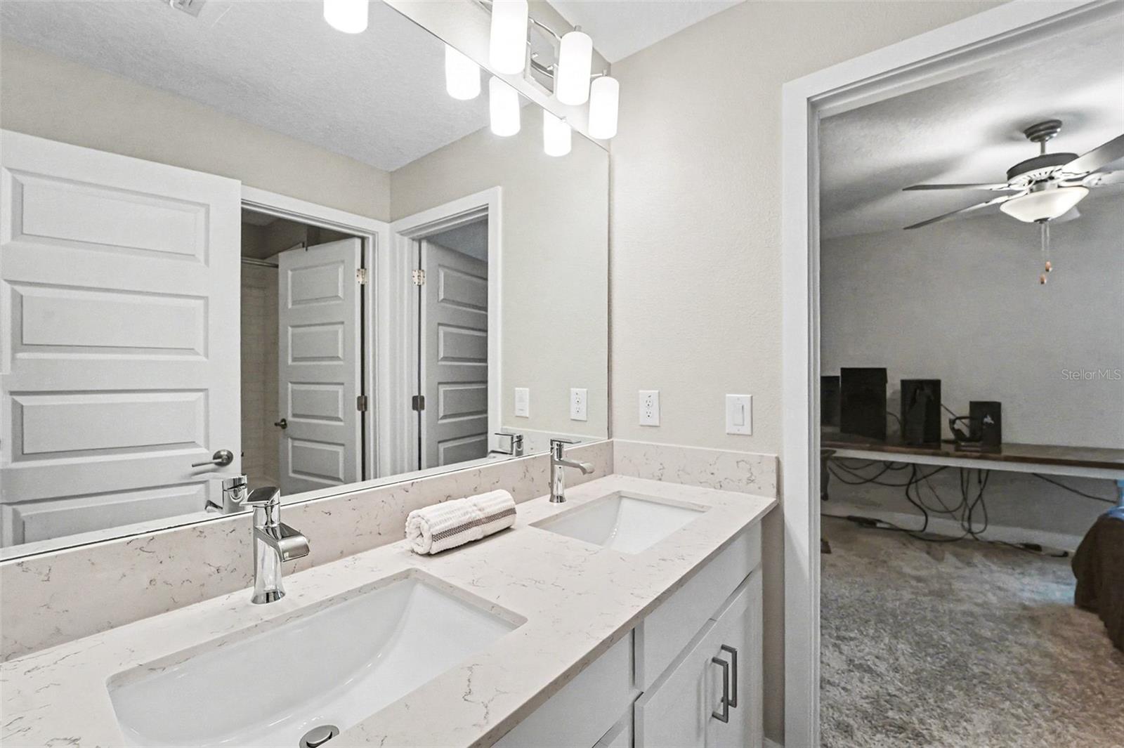 Image 25 of 49 For 9625 Wild Begonia Loop