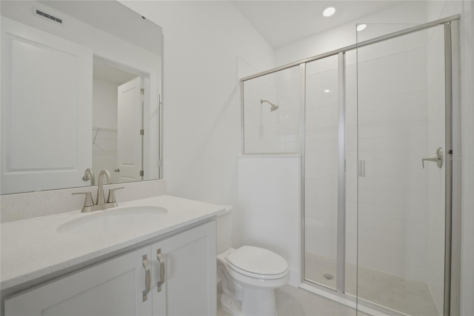 Image 8 of 33 For 15267 Hamlin Park Drive