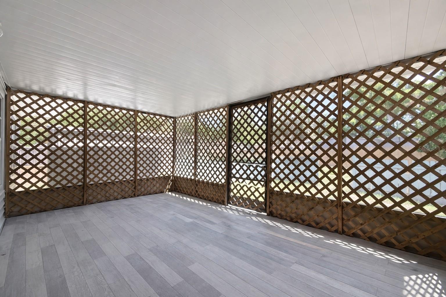 Image 16 of 19 For 7018 54th Avenue N