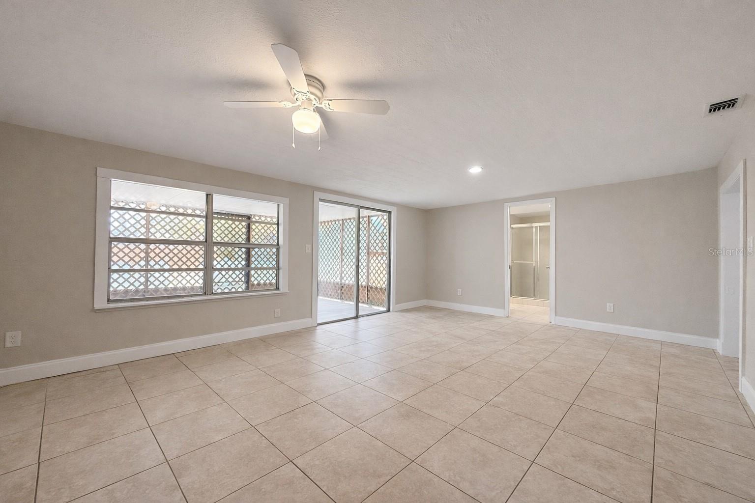 Image 6 of 19 For 7018 54th Avenue N