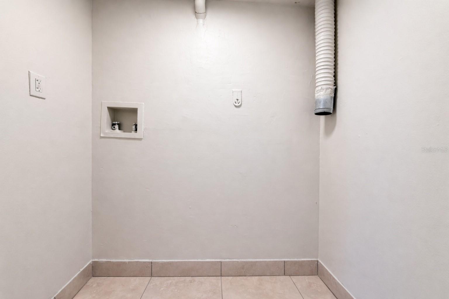 Image 7 of 19 For 7018 54th Avenue N