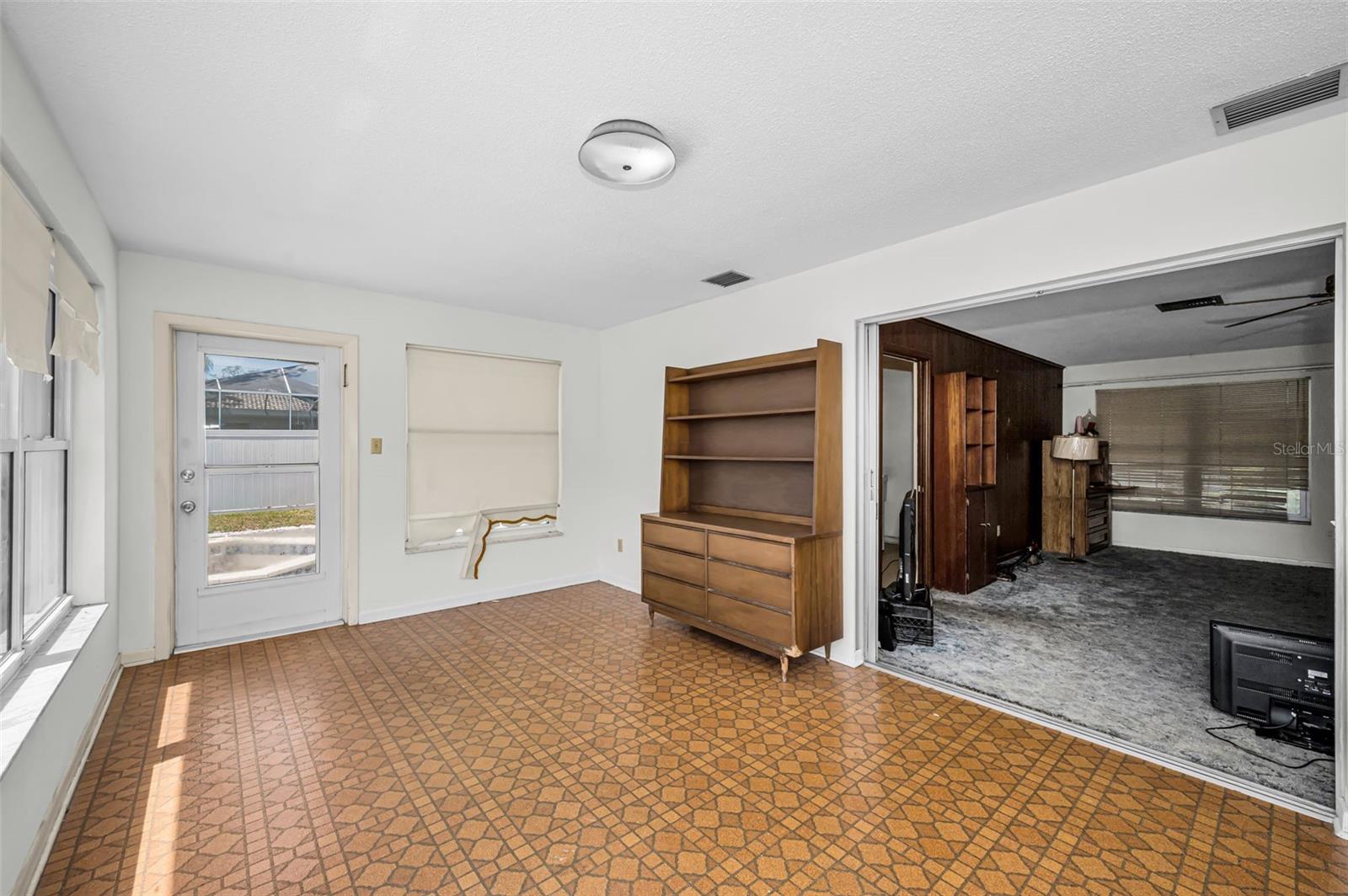 Image 11 of 39 For 2241 Jaffa Place